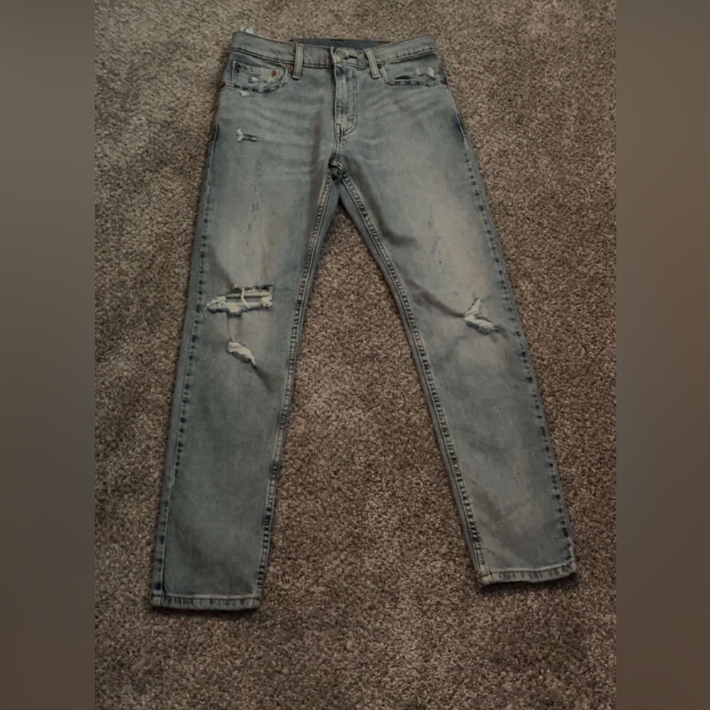 Men’s Levi jeans